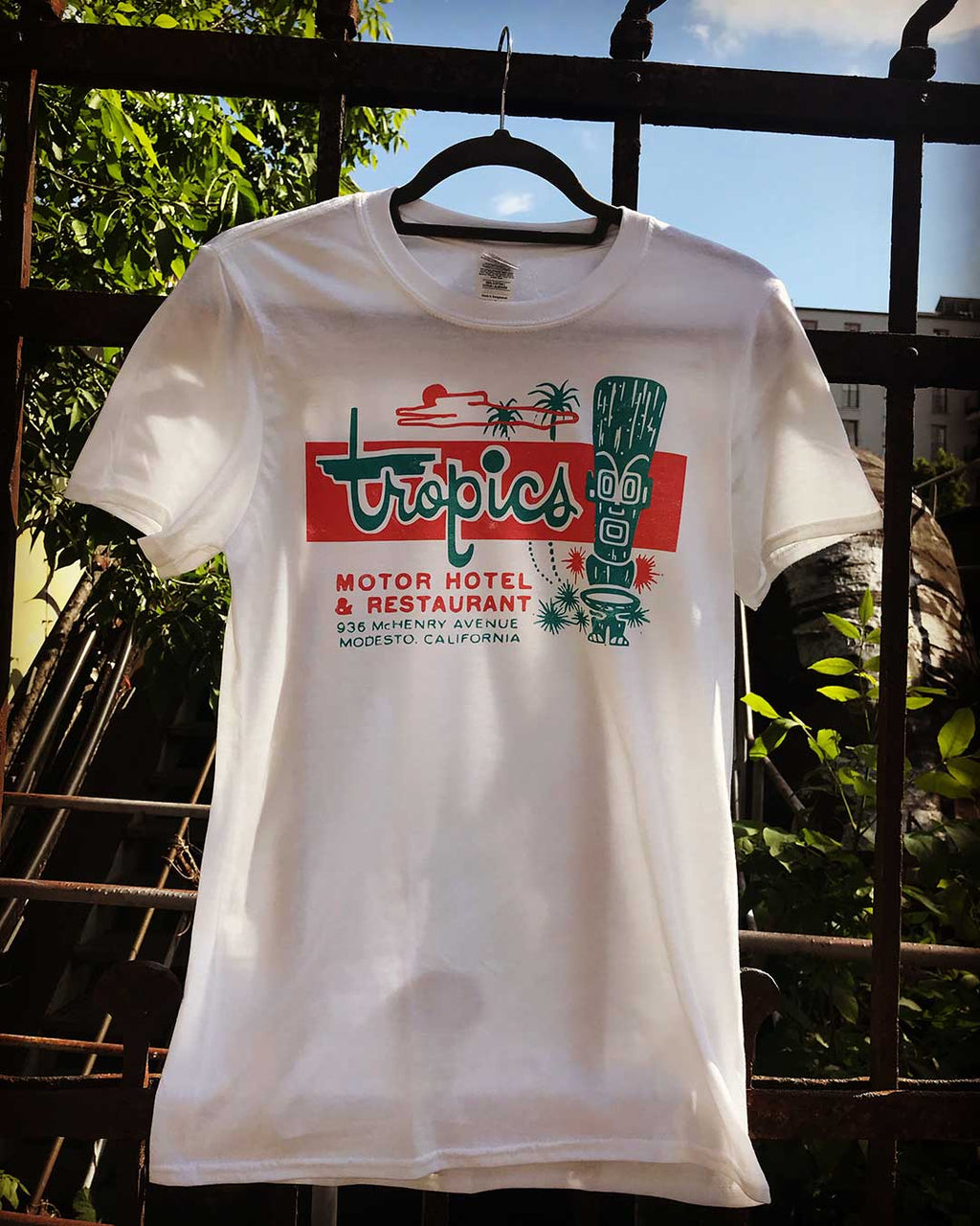 Tiki Bar | Hawaiian Style | Tropics Motor Hotel |  50s Style | Unisex T-Shirt